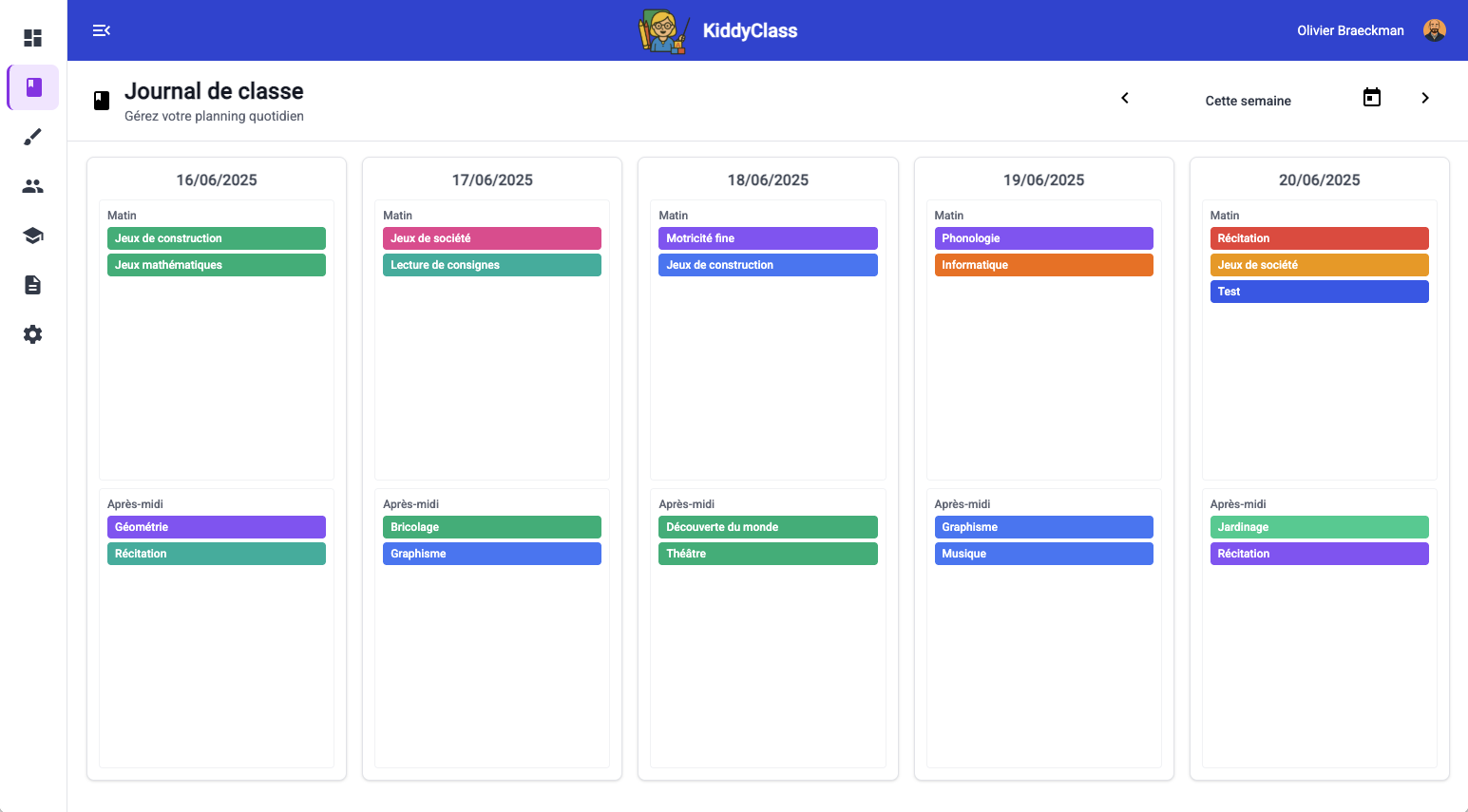 Interface du journal de classe KiddyClass pour la planification hebdomadaire des activités